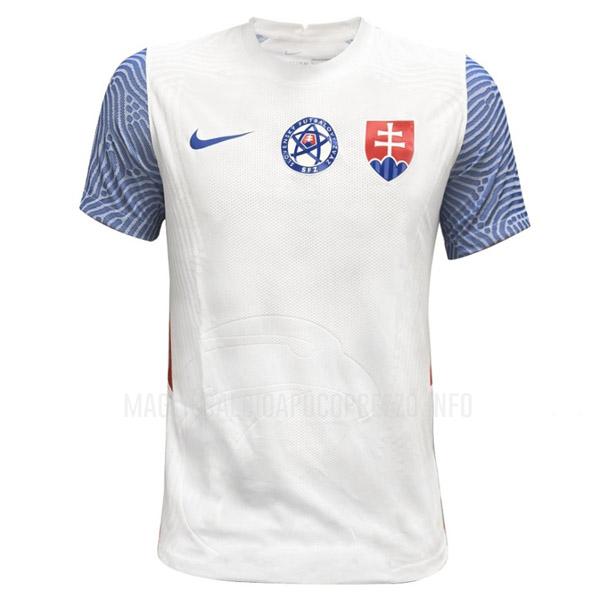 maglietta slovacchia home 2022
